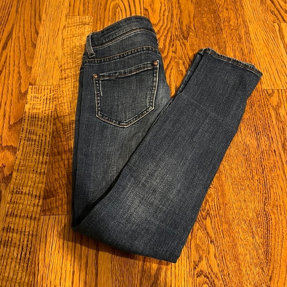 Delia’s Woman’s Jeans Size 00 - Picture 1 of 6